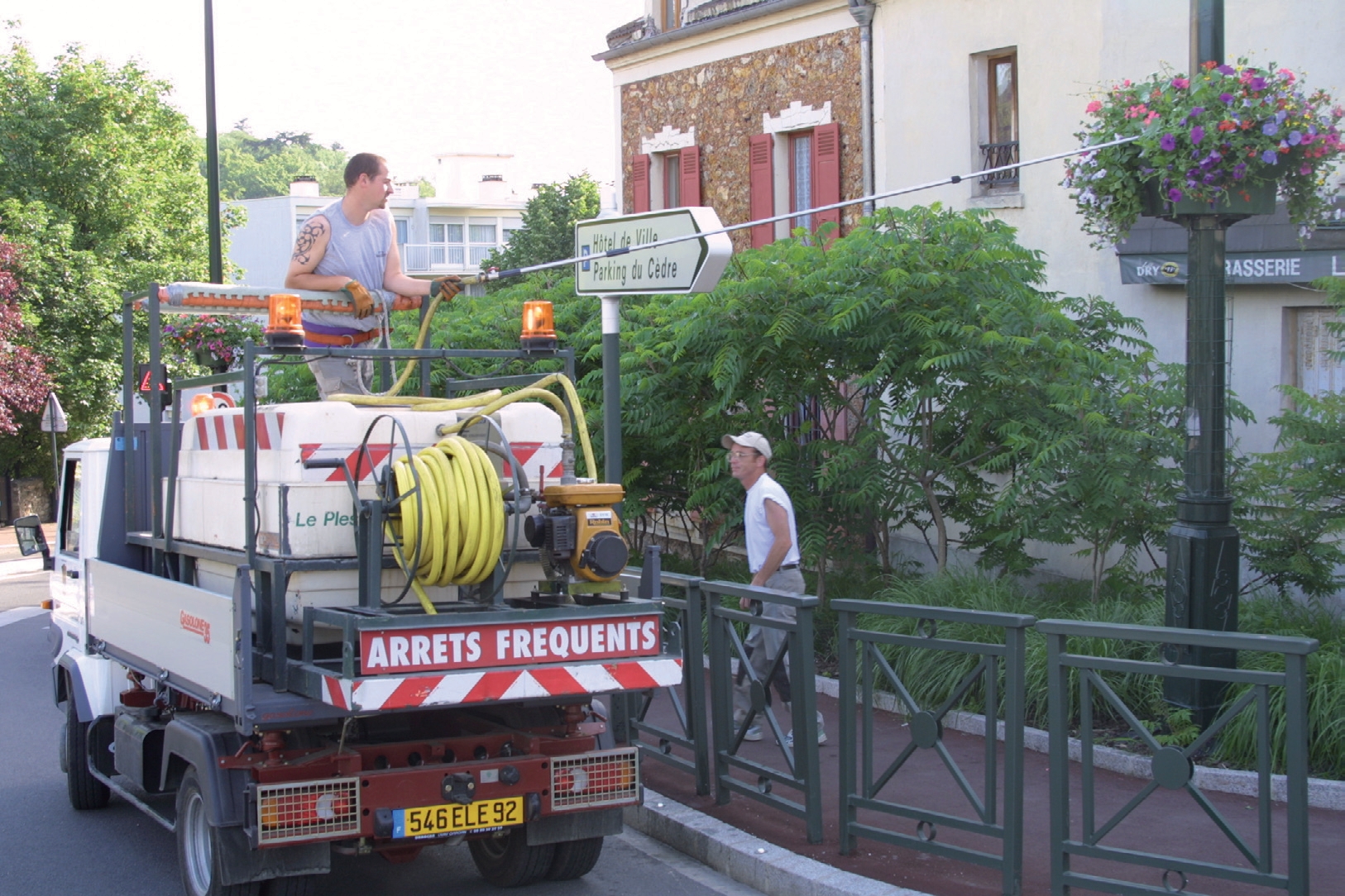 Quel arrosage pour le fleurissement hors-sol ?